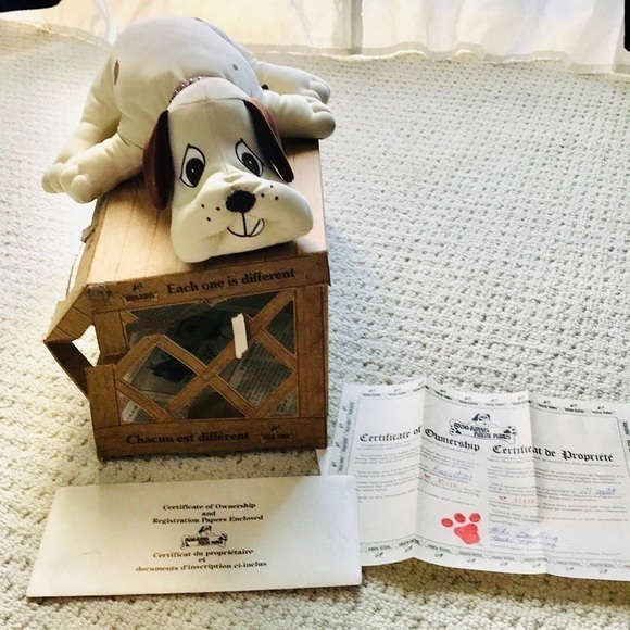 Vintage NEW First Canada Edition Pound Puppy NOS 1984 - Picture 1 of 16